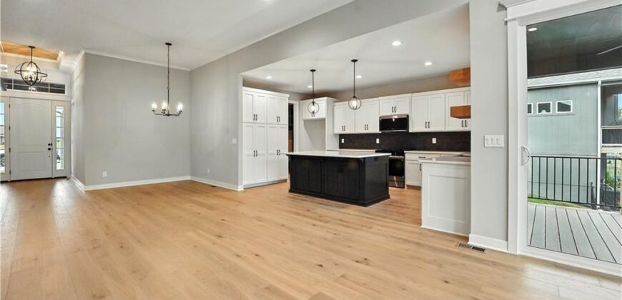 10504 N Mulberry Street, Kansas City, MO 64155