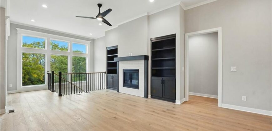 10504 N Mulberry Street, Kansas City, MO 64155