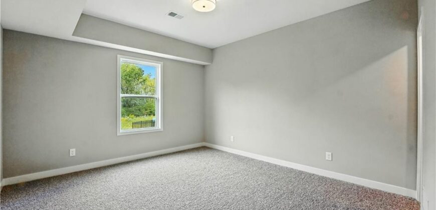 10504 N Mulberry Street, Kansas City, MO 64155