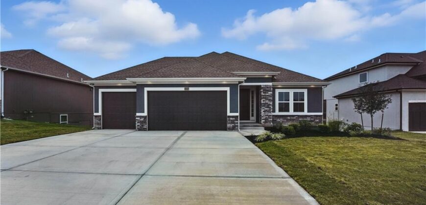 10504 N Mulberry Street, Kansas City, MO 64155
