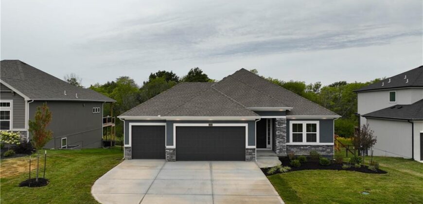 10504 N Mulberry Street, Kansas City, MO 64155