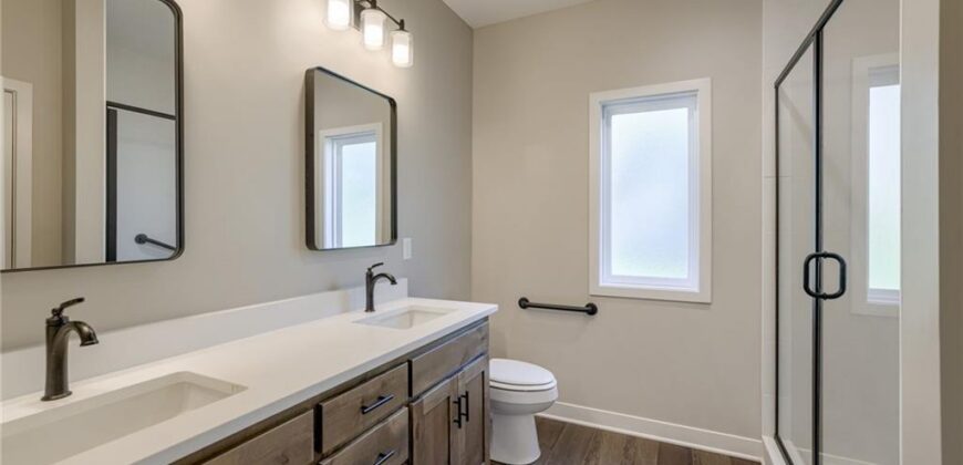 2031 Riverstone Drive, Excelsior Springs, MO 64024