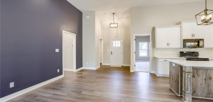 2031 Riverstone Drive, Excelsior Springs, MO 64024