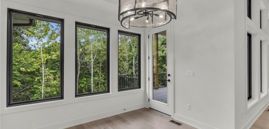 10410 River Hills Drive, Parkville, MO 64152
