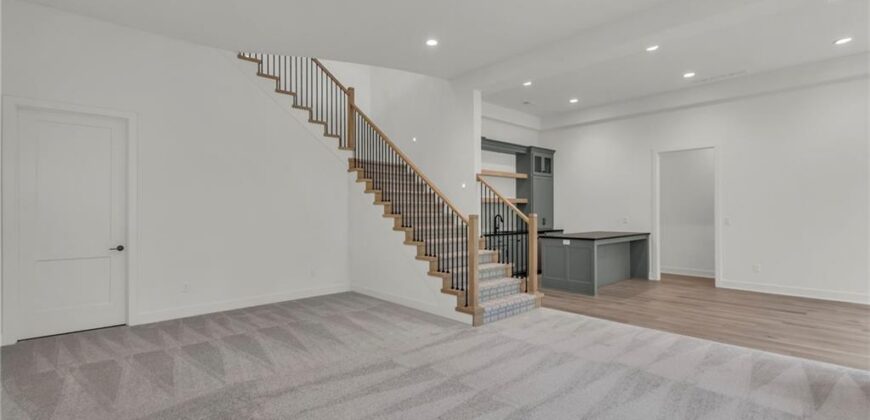 10410 River Hills Drive, Parkville, MO 64152
