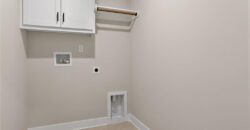 7045 NW Yulich Court, Parkville, MO 64152