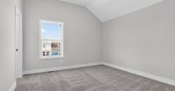 7045 NW Yulich Court, Parkville, MO 64152