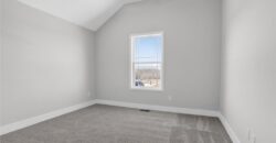 7045 NW Yulich Court, Parkville, MO 64152