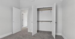 7045 NW Yulich Court, Parkville, MO 64152