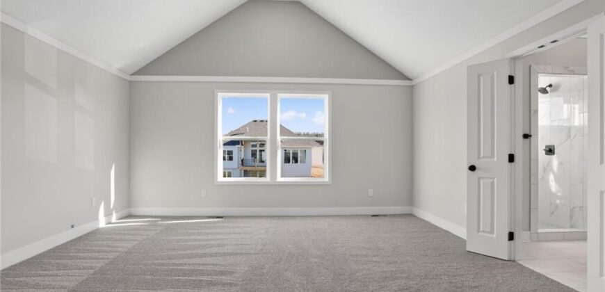 7045 NW Yulich Court, Parkville, MO 64152