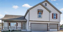 7045 NW Yulich Court, Parkville, MO 64152