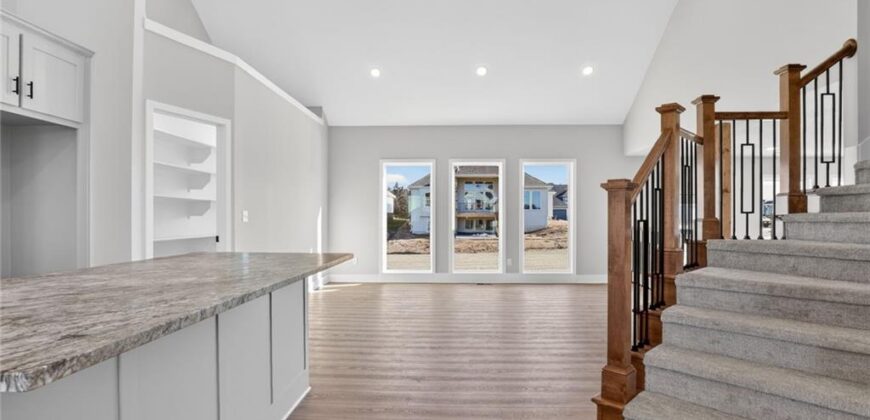 7045 NW Yulich Court, Parkville, MO 64152