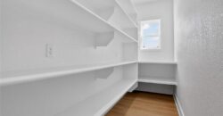 7045 NW Yulich Court, Parkville, MO 64152