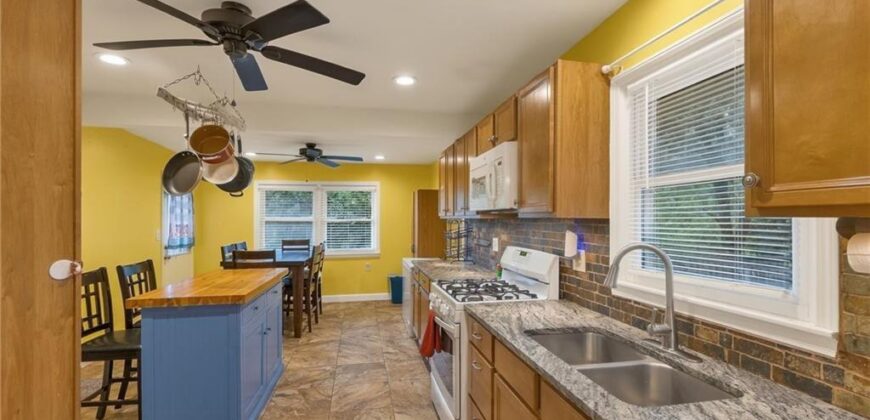 6761 N Woodland Avenue, Kansas City, MO 64118