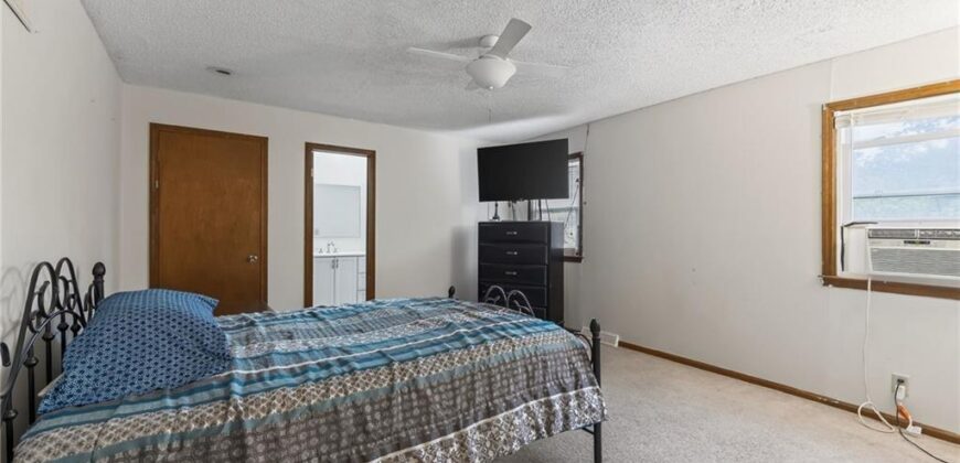 6761 N Woodland Avenue, Kansas City, MO 64118
