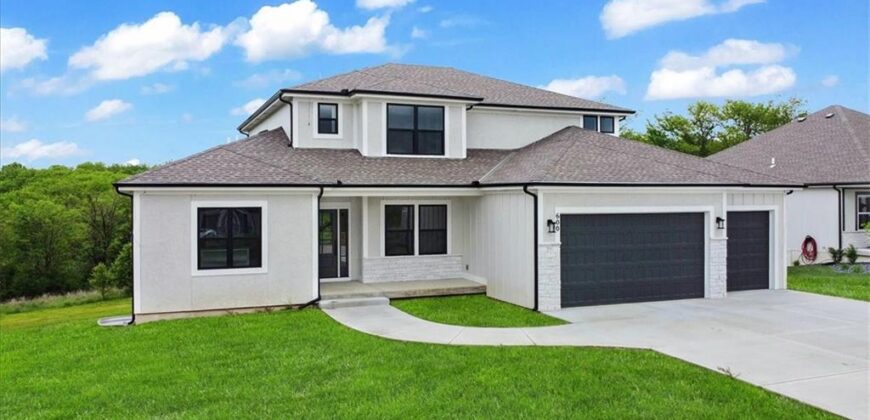 502 Blackhawke Drive, Smithville, MO 64089