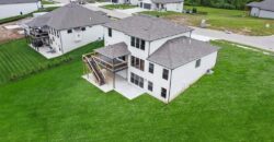 502 Blackhawke Drive, Smithville, MO 64089