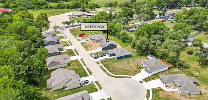 1318 Kristie Circle, Excelsior Springs, MO 64024