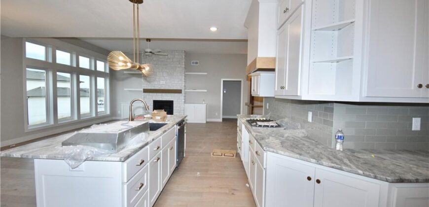 8312 NE 76th Terrace, Kansas City, MO 64158