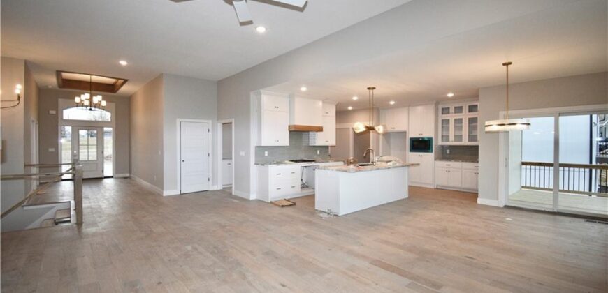 8312 NE 76th Terrace, Kansas City, MO 64158