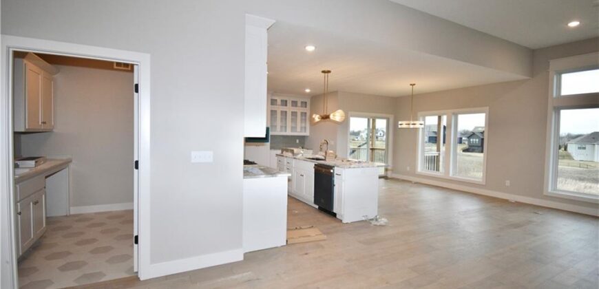 8312 NE 76th Terrace, Kansas City, MO 64158