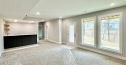 5888 NW Black Oak Court, Parkville, MO 64152