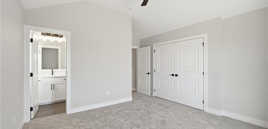 8734 N FARLEY Avenue, Kansas City, MO 64157