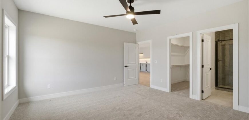 8734 N FARLEY Avenue, Kansas City, MO 64157