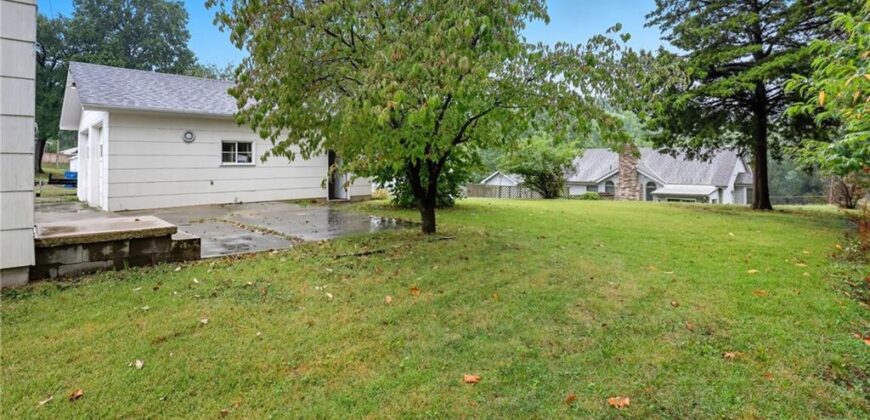 2935 NE Walnut Road, Avondale, MO 64117