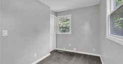 810 NE 62nd Street, Gladstone, MO 64118