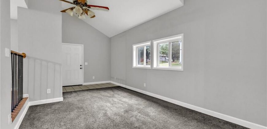 810 NE 62nd Street, Gladstone, MO 64118