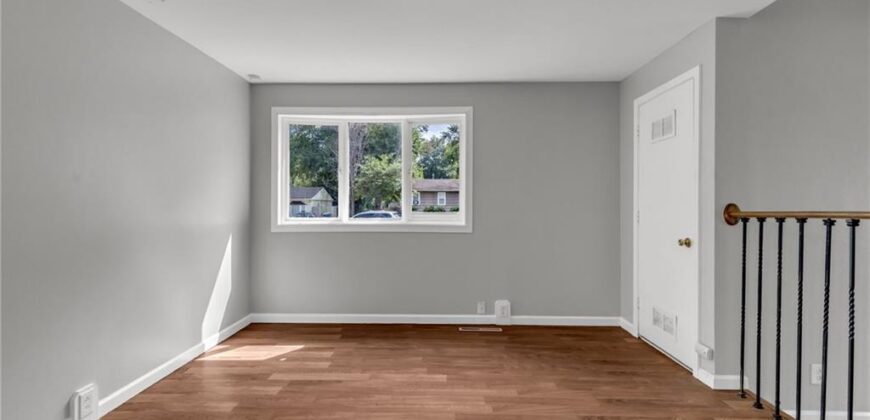 810 NE 62nd Street, Gladstone, MO 64118