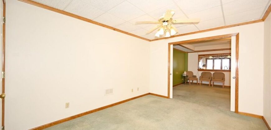22745 S king Road, Weston, MO 64098