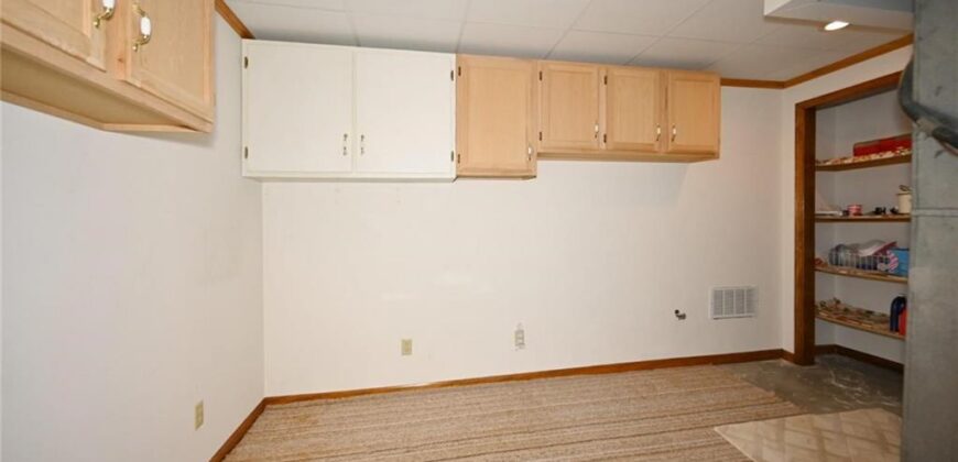22745 S king Road, Weston, MO 64098