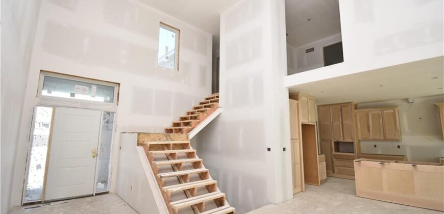 8003 NE 77th Street, Kansas City, MO 64158