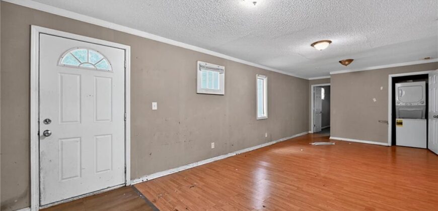 4501 N Olive Street, Kansas City, MO 64116