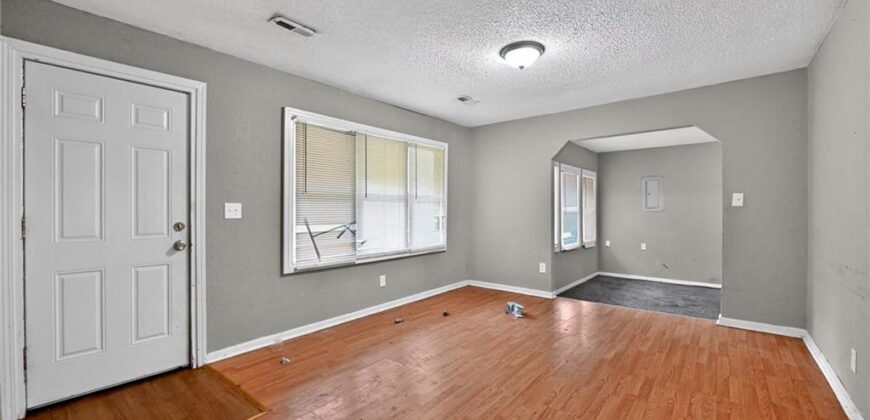 4501 N Olive Street, Kansas City, MO 64116