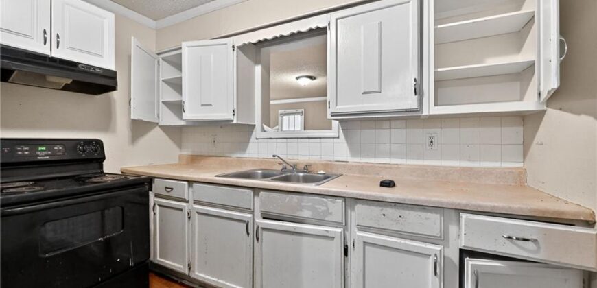 4501 N Olive Street, Kansas City, MO 64116