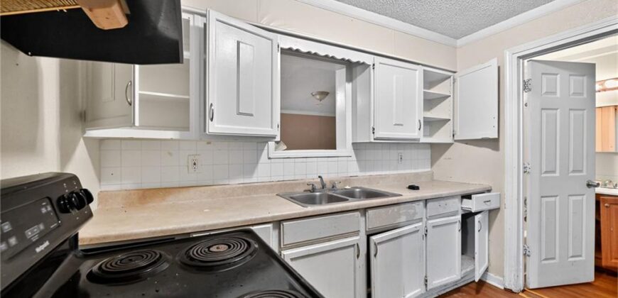 4501 N Olive Street, Kansas City, MO 64116