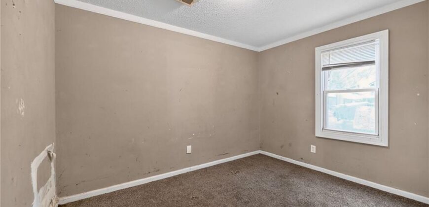 4501 N Olive Street, Kansas City, MO 64116