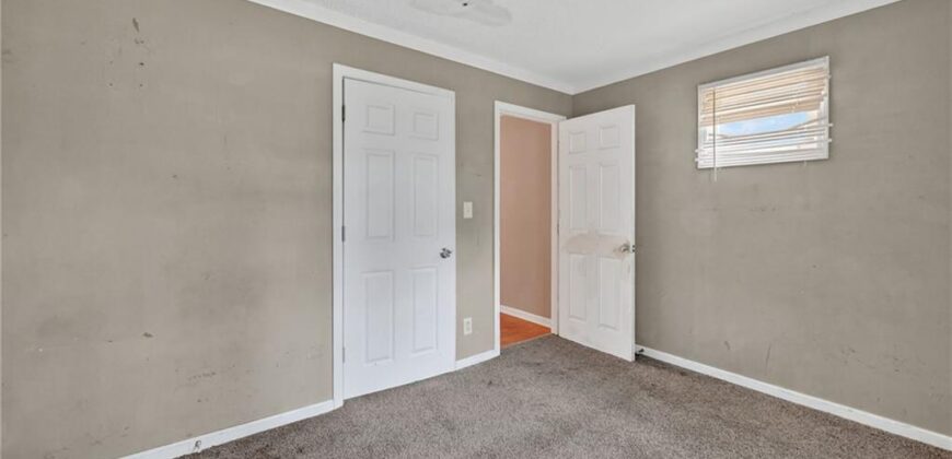 4501 N Olive Street, Kansas City, MO 64116