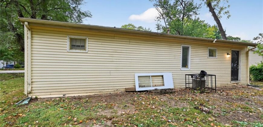 4501 N Olive Street, Kansas City, MO 64116