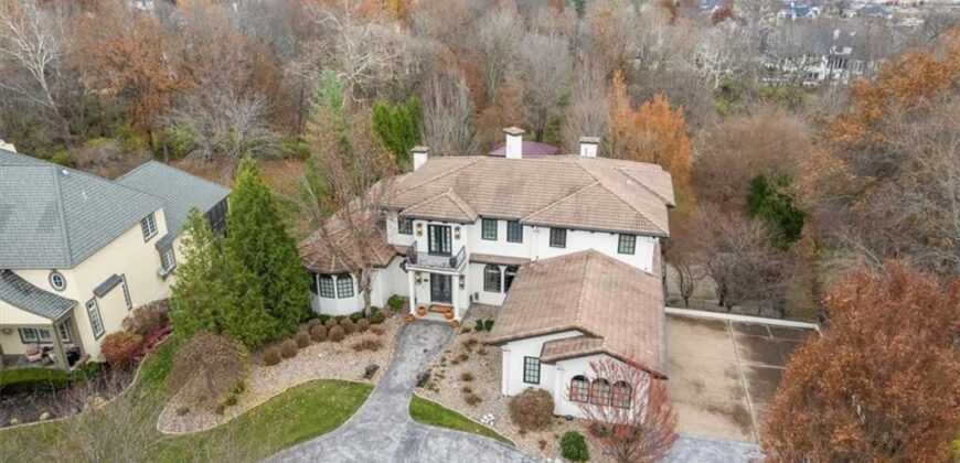 8519 N Sycamore Avenue, Kansas City, MO 64157