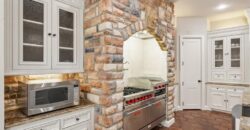 8519 N Sycamore Avenue, Kansas City, MO 64157
