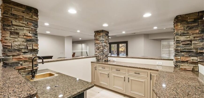 8519 N Sycamore Avenue, Kansas City, MO 64157