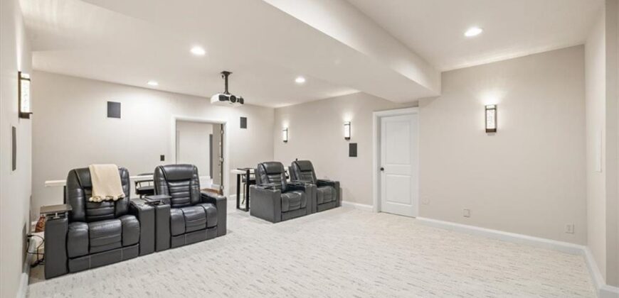 8519 N Sycamore Avenue, Kansas City, MO 64157