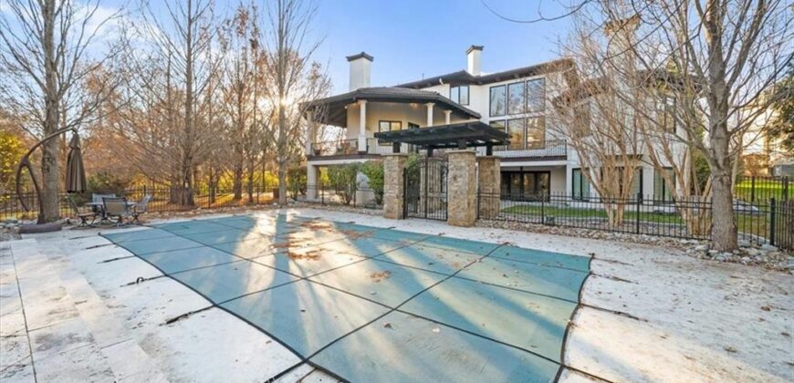 8519 N Sycamore Avenue, Kansas City, MO 64157