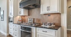 8625 Westridge Court, Parkville, MO 64152