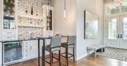 8625 Westridge Court, Parkville, MO 64152