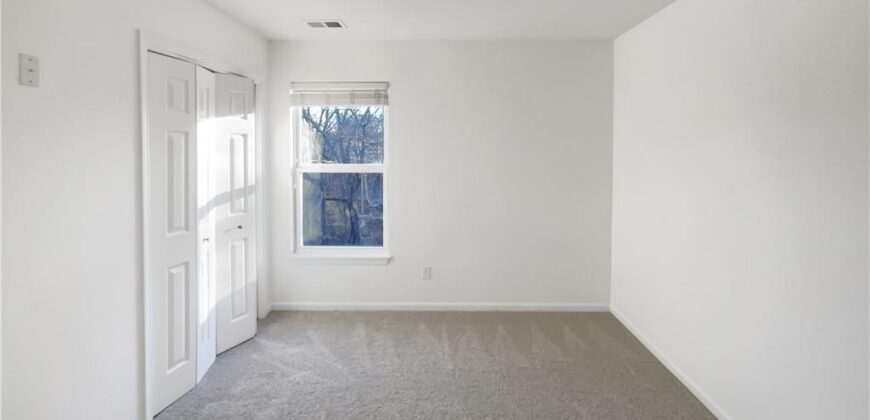 12202 N Highland Avenue, Kansas City, MO 64165